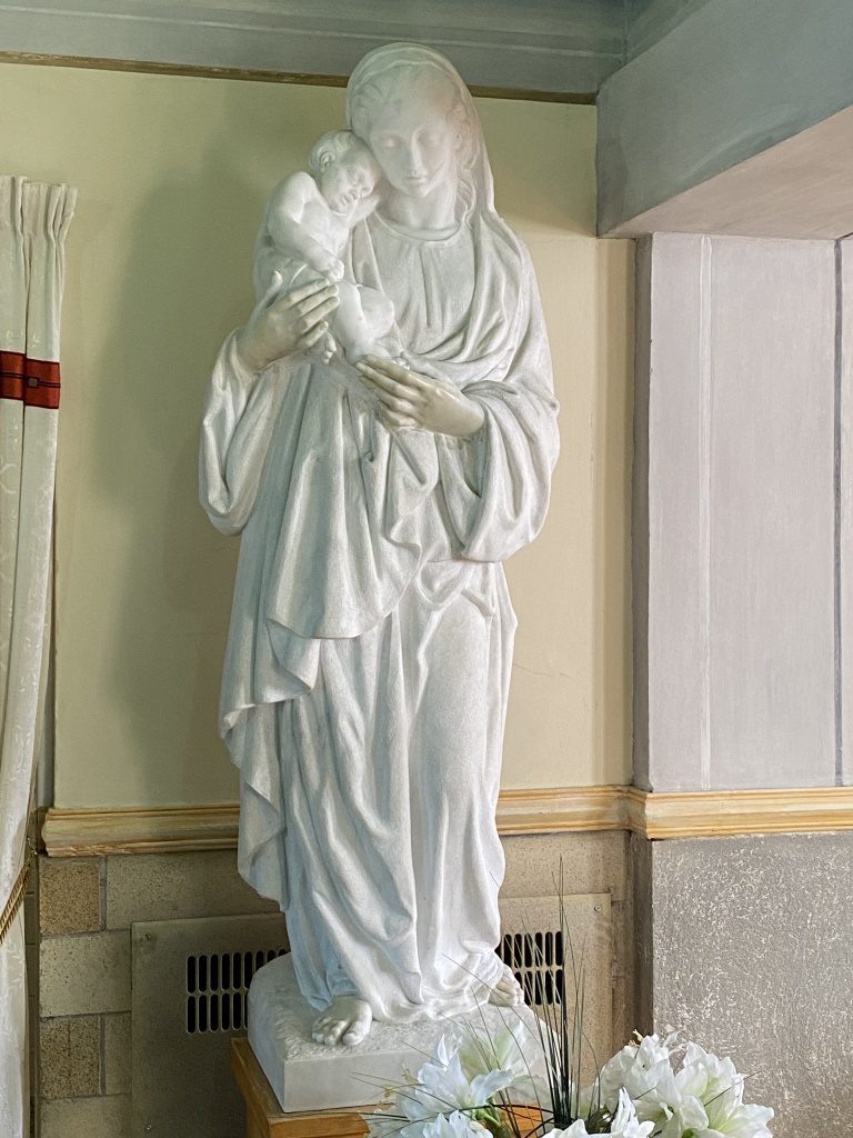 Statue en marbre de Carrare